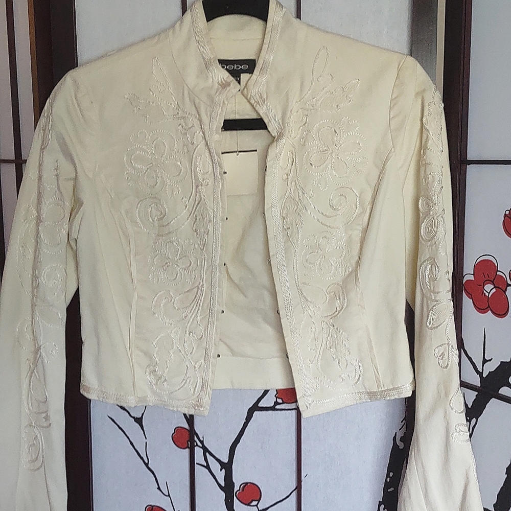 NWT RARE BEBE CREAM CROP BOLERO TOP JACKET $159